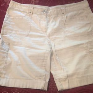 Cargo tan shorts